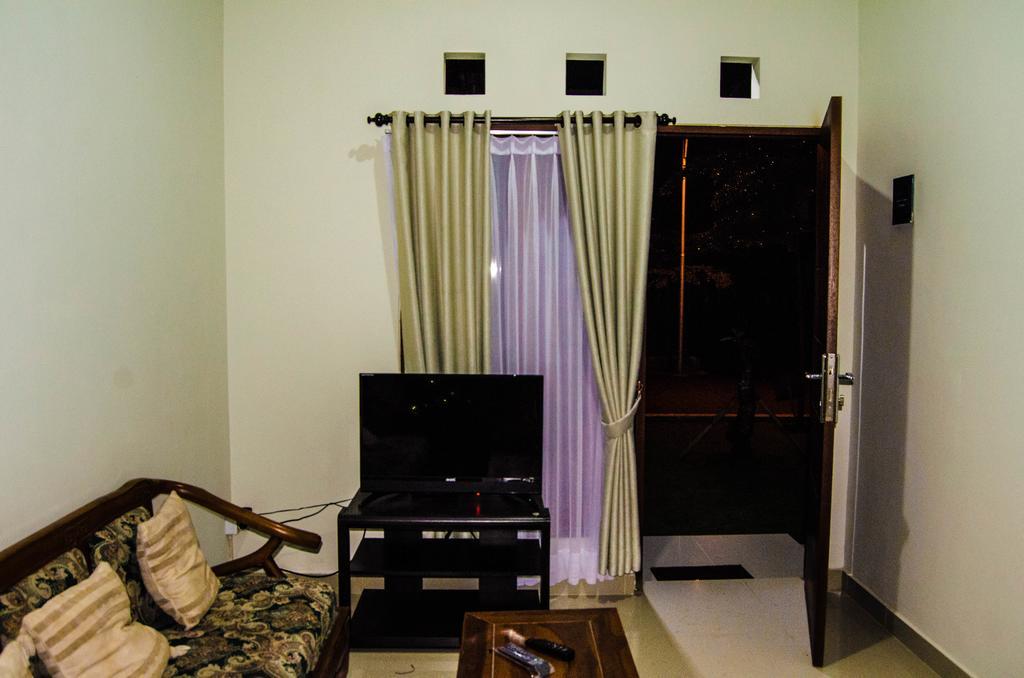 Beluran Serene Guesthouse Tabanan  Exterior photo